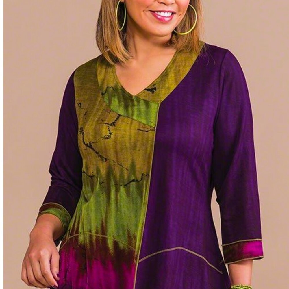 Parsley & Sage Green Purple Ombre Abstract Asymmetric Hem Stretch Top Size M